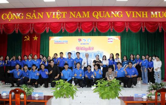 TỔNG KẾT THÁNG THANH NIÊN 2025 - THÁNG CỦA HÀNH ĐỘNG, SÁNG TẠO VÀ CỐNG HIẾN 🌱