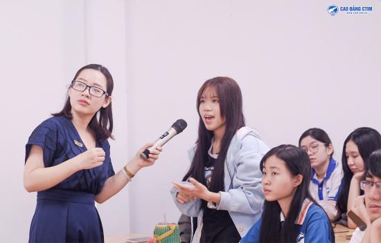 WORKSHOP: BÍ KÍP VIẾT CV ẤN TƯỢNG BẰNG TIẾNG ANH