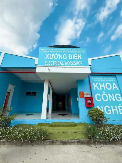 XƯỞNG THỰC TẬP CTIM - THAY ÁO MỚI