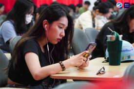 Sinh viên K23 và K24 tham gia Hội thảo "Chứng chỉ Tiếng Anh 4.0” từ Hội đồng Anh - EnglishScore.