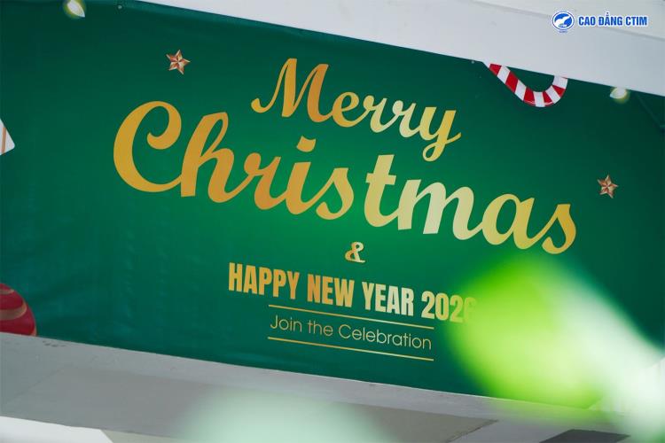 Không khí Noel rộn ràng tại Cao đẳng CTIM