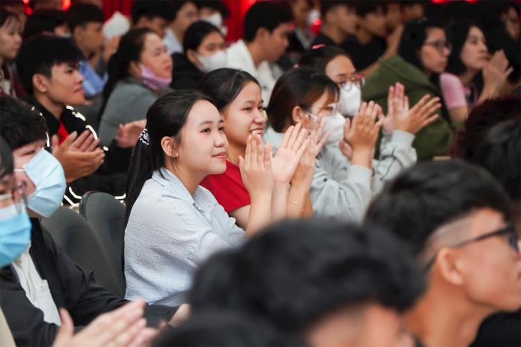 Lễ Khai mạc Tuần sinh hoạt chính trị đầu khóa chào đón Tân sinh viên K28 tại Cao đẳng CTIM