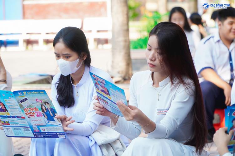 CHƯƠNG TRÌNH "CTIM CAREER TOUR 2026" ĐỔ BỘ THPT LONG THỚI.