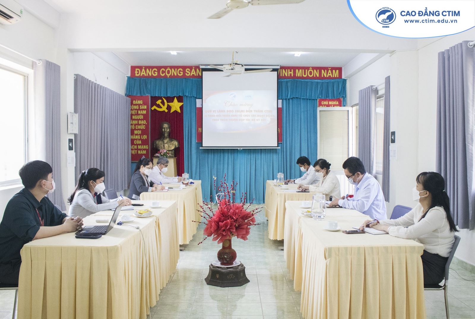 Trien-khai-phuong-huong-hoat-dong-giua-FAMIL-va-CTIM